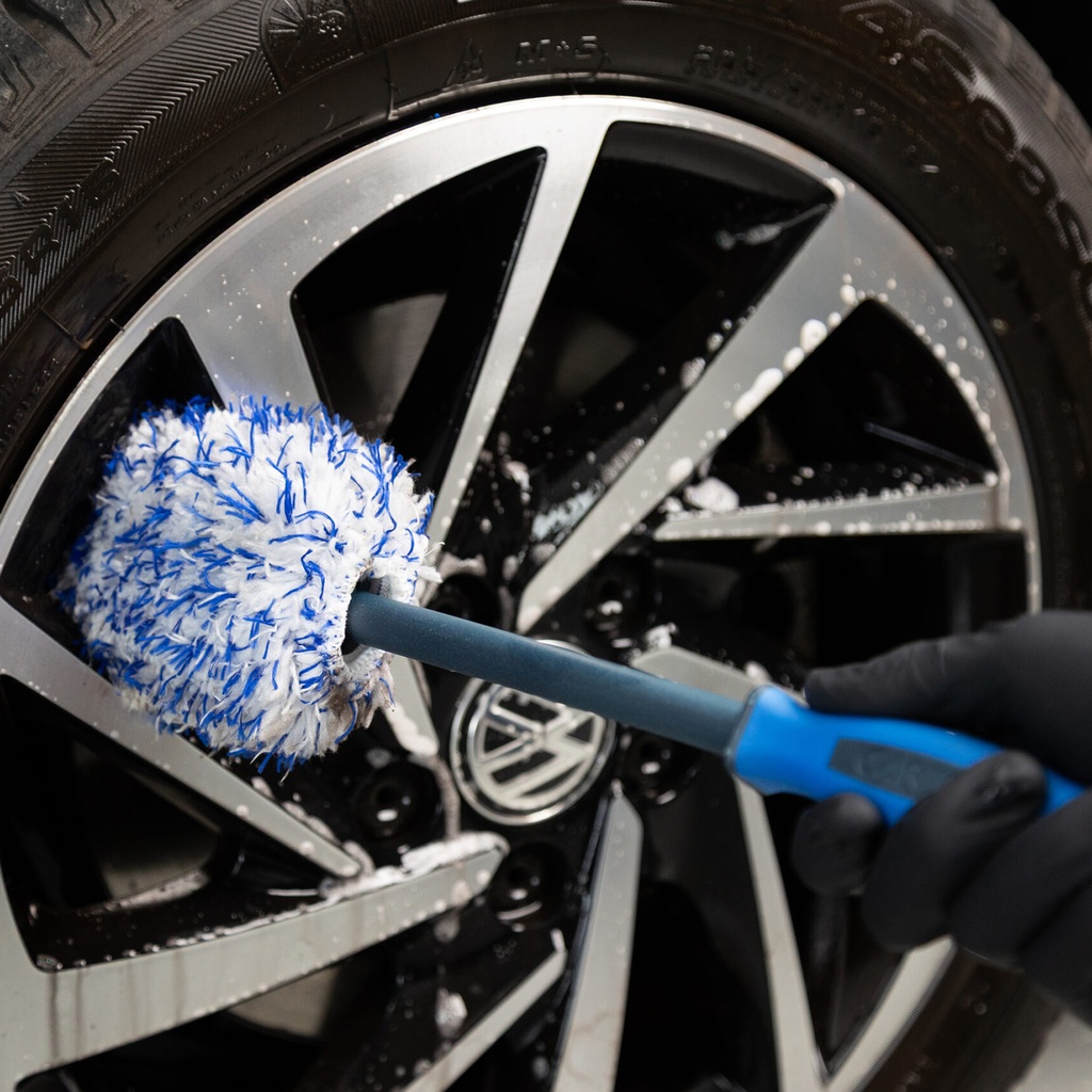 Slim Microfiber Wheel Brush